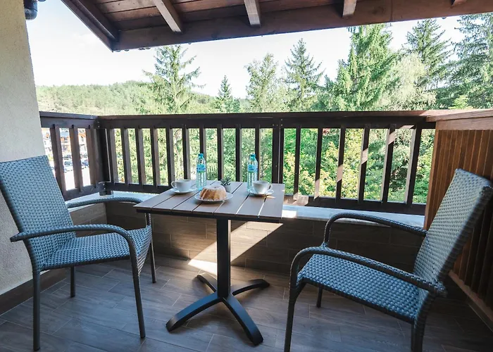 Arni Aparts * Βέλινγκραντ