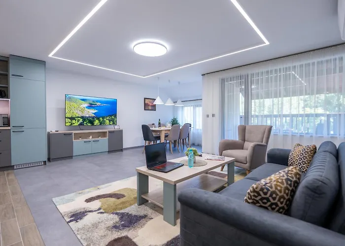 Lägenhet Arni Aparts